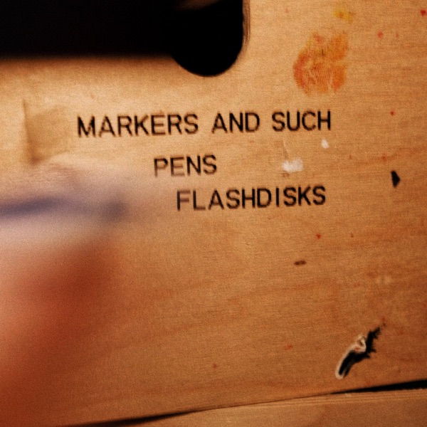 MARKERS AND SUCH PENS FLASHDISKS 封面