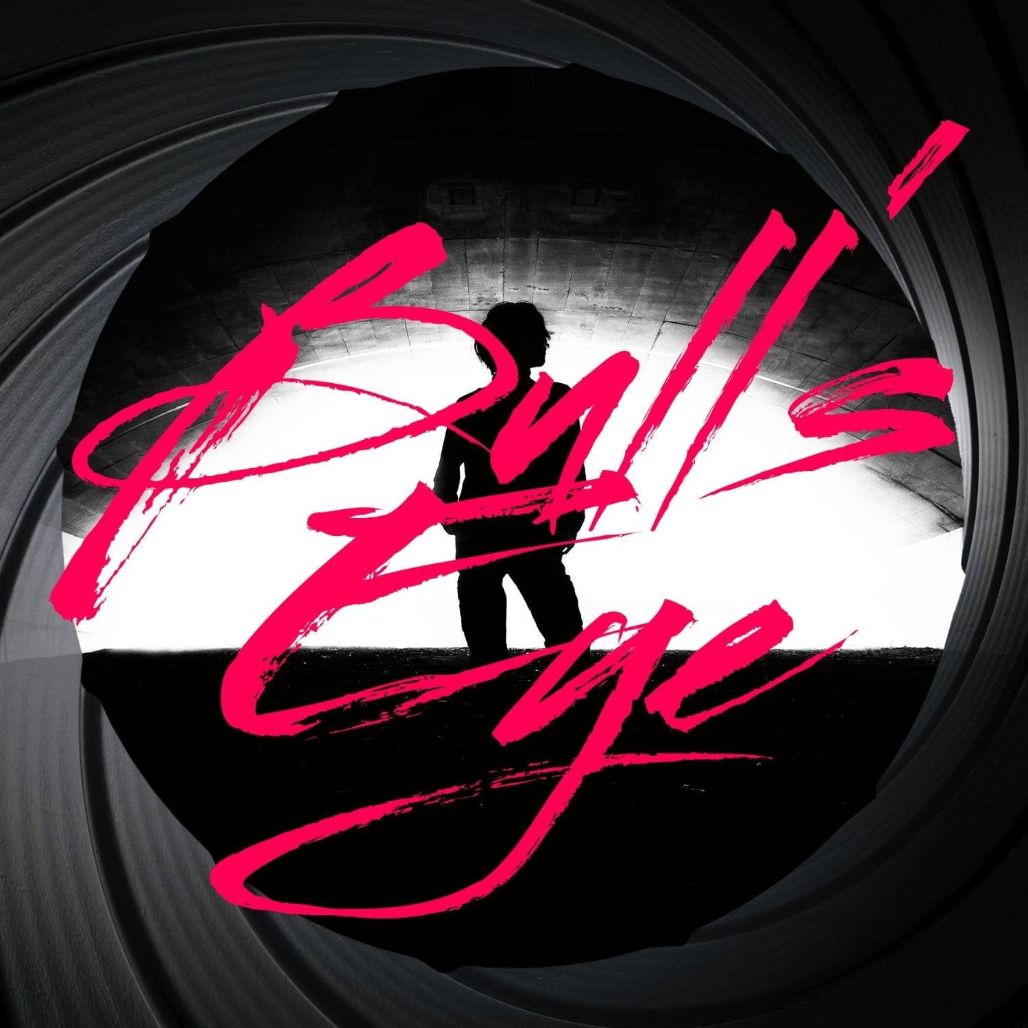 Bull's Eye 封面