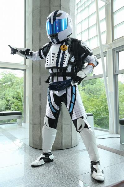 仮面ライダー純(量産型仮面ライダーマッハ)