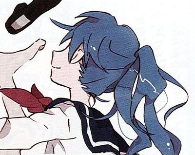 彼女