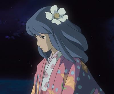 里見菜穂子
