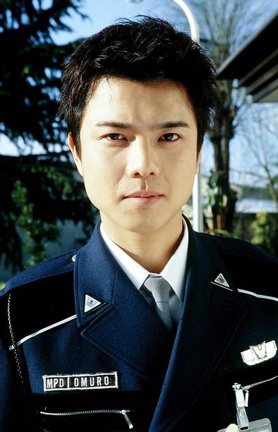 尾室隆弘