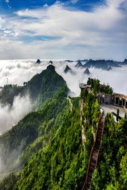 天上王陵 封面