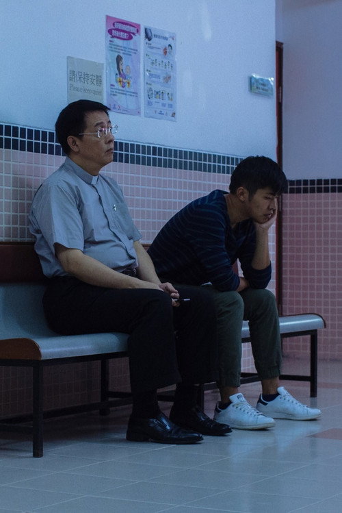 終 封面
