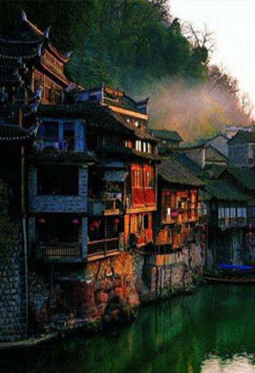 湘西 封面